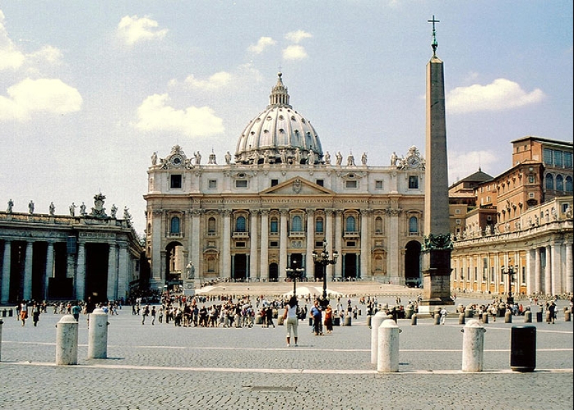 “Bad Human Behavior Everywhere”: 60 Places That Are No Longer Worth Visiting Due To The Crowds “Bad Human Behavior Everywhere”: 60 Places That Are No Longer Worth Visiting Due To The Crowds