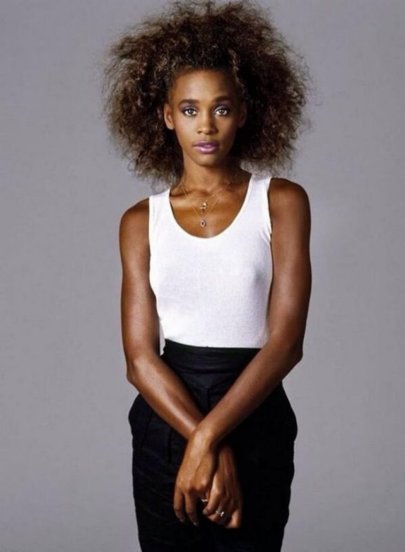 Belleza con una voz mágica: fotos raras de un joven Whitney Houston a partir de la década de 1980 años
