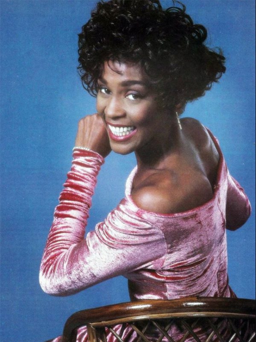 Belleza con una voz mágica: fotos raras de un joven Whitney Houston a partir de la década de 1980 años