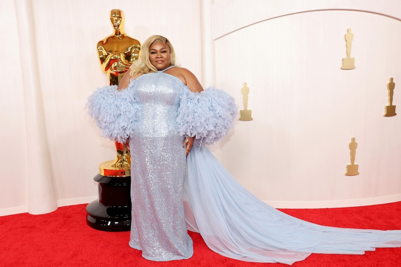 Best red carpet looks at the 2024 Oscars