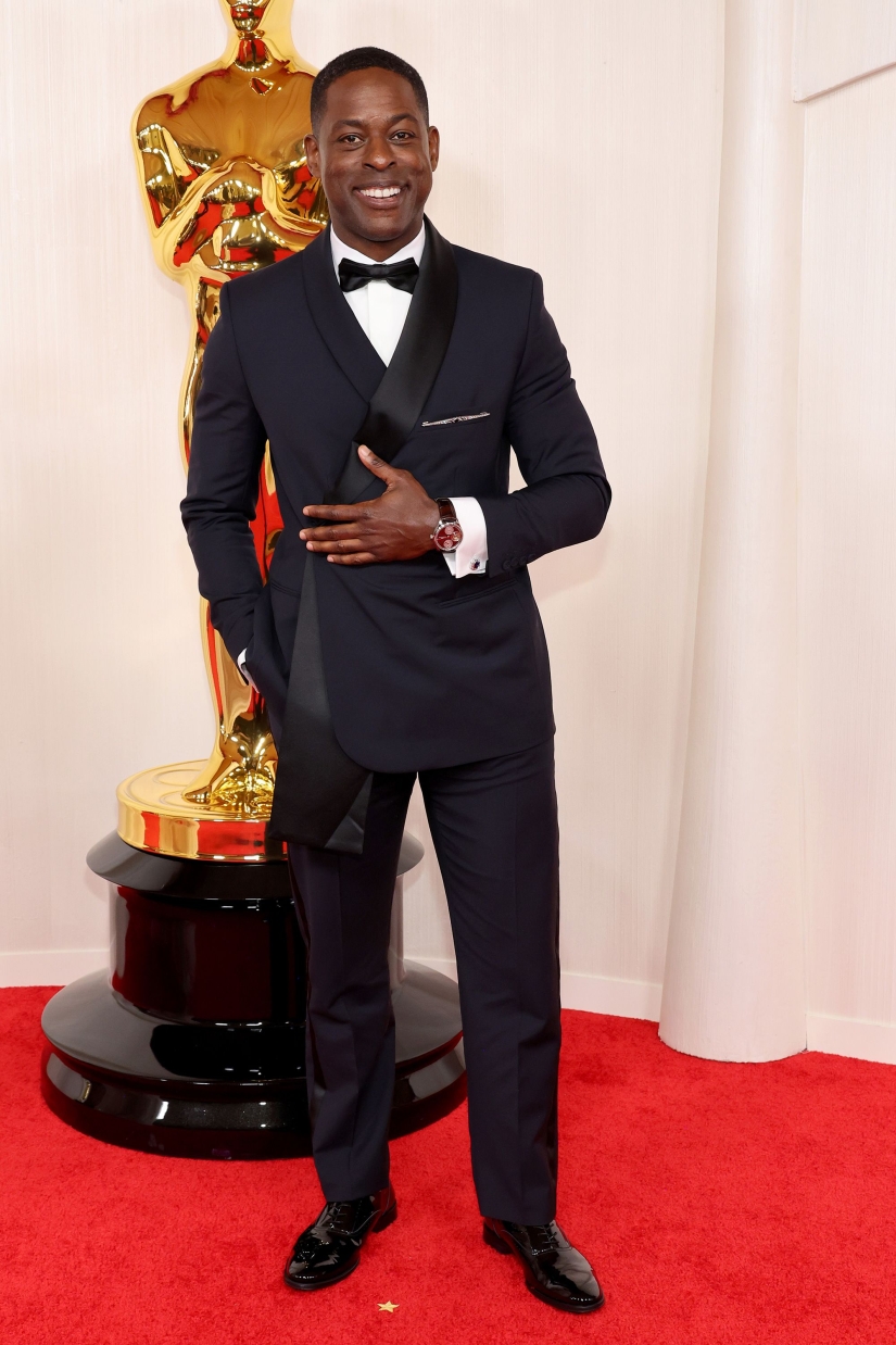 Best red carpet looks at the 2024 Oscars