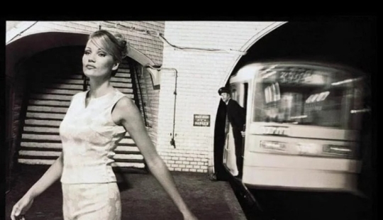 Britain's answer to Helmut Newton: beautiful and sensual photographs by Bob Carlos Clarke Britain's answer to Helmut Newton: beautiful and sensual photographs by Bob Carlos Clarke
