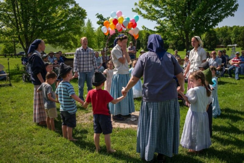Bruderhof: cómo viven las comunas cristianas, donde han abandonado la tecnología Bruderhof: cómo viven las comunas cristianas, donde han abandonado la tecnología