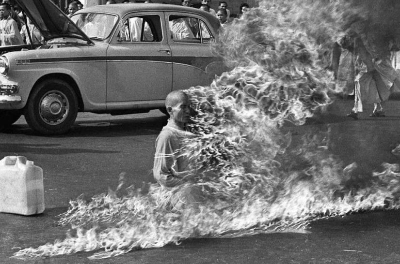 Buddhist Monk's Self-Immolation: The Flame that changed the World Buddhist Monk's Self-Immolation: The Flame that changed the World
