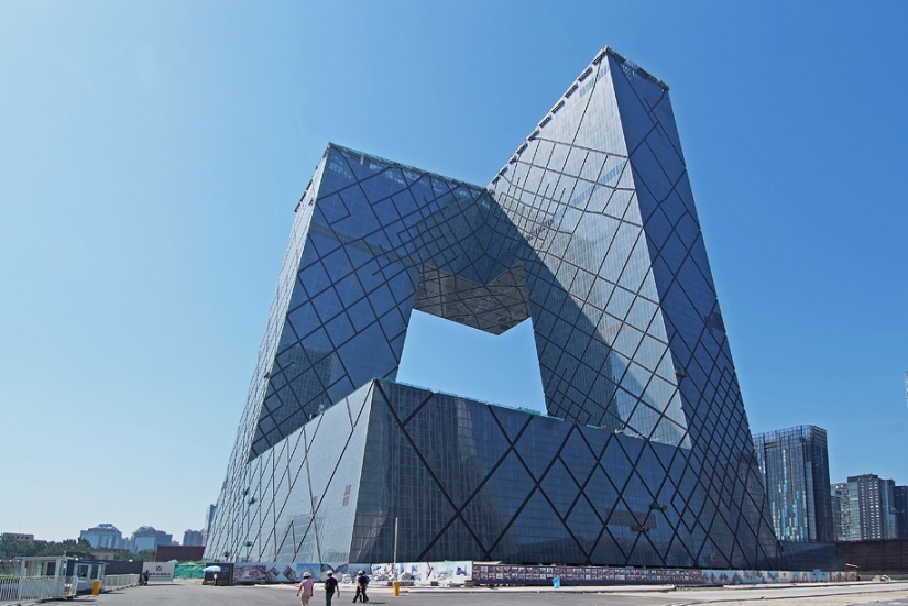 Buildings with a slope