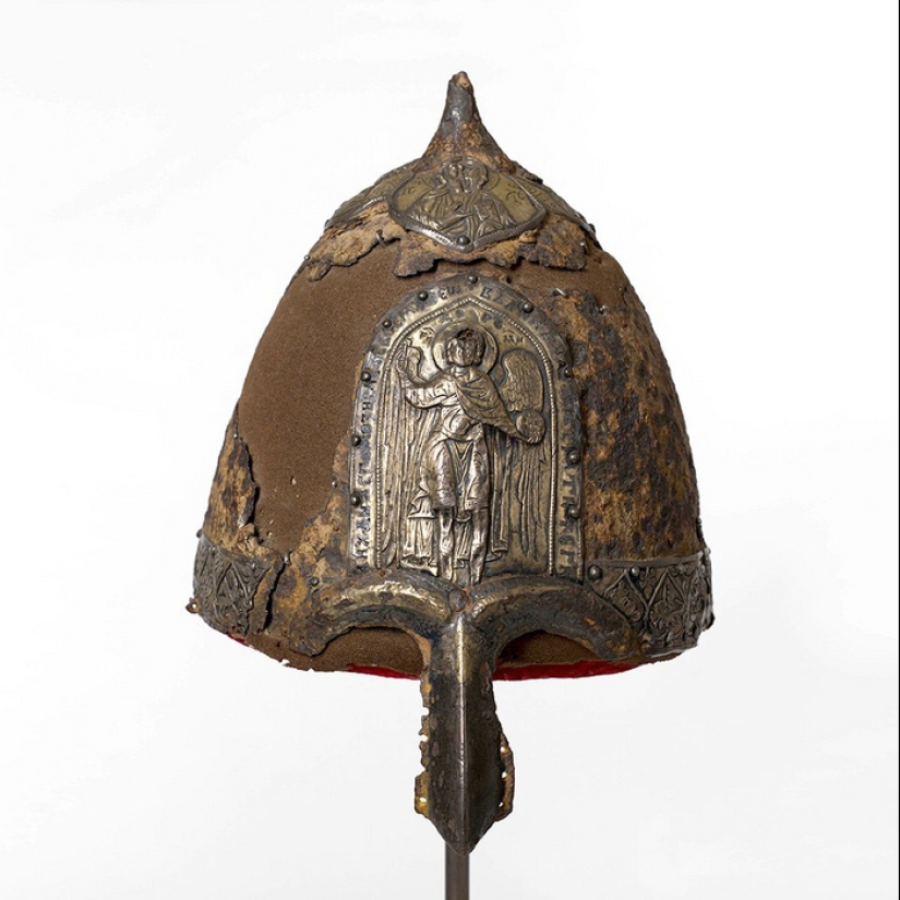 Cascos inusuales: 25 artefactos asombrosos de diferentes épocas Cascos inusuales: 25 artefactos asombrosos de diferentes épocas