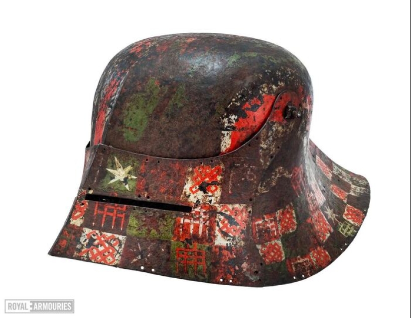 Cascos inusuales: 25 artefactos asombrosos de diferentes épocas Cascos inusuales: 25 artefactos asombrosos de diferentes épocas