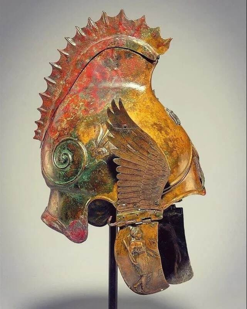Cascos inusuales: 25 artefactos asombrosos de diferentes épocas Cascos inusuales: 25 artefactos asombrosos de diferentes épocas