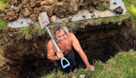 Cemetery stories, or Why are graves dug 2 meters deep? Cemetery stories, or Why are graves dug 2 meters deep?