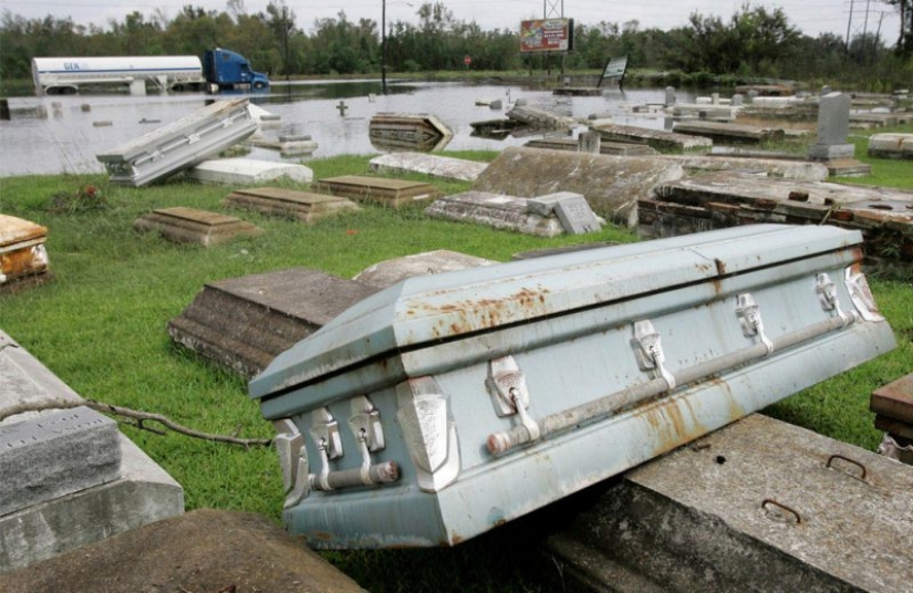Cemetery stories, or Why are graves dug 2 meters deep? Cemetery stories, or Why are graves dug 2 meters deep?