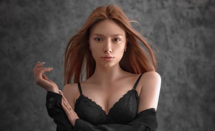 Chaste photo-erotica by Evgeniy Sibiryaev Chaste photo-erotica by Evgeniy Sibiryaev