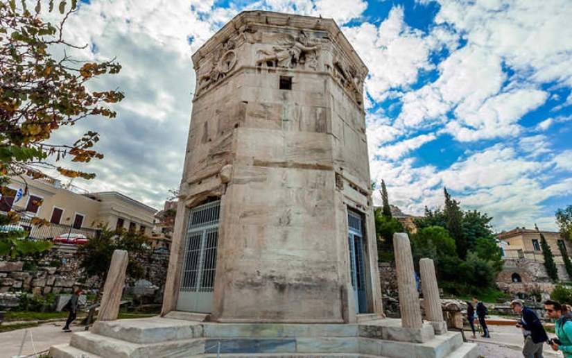 ¿Cómo apareció la veleta y qué tareas cumplió en diferentes épocas? ¿Cómo apareció la veleta y qué tareas cumplió en diferentes épocas?