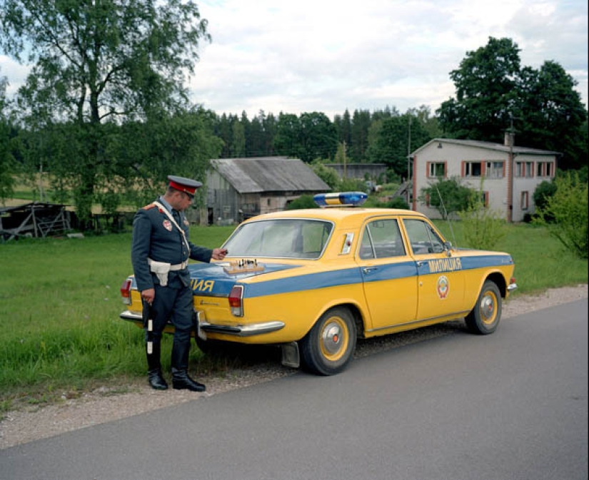 Collective amnesia: a photographer from Latvia dramatized the Soviet past