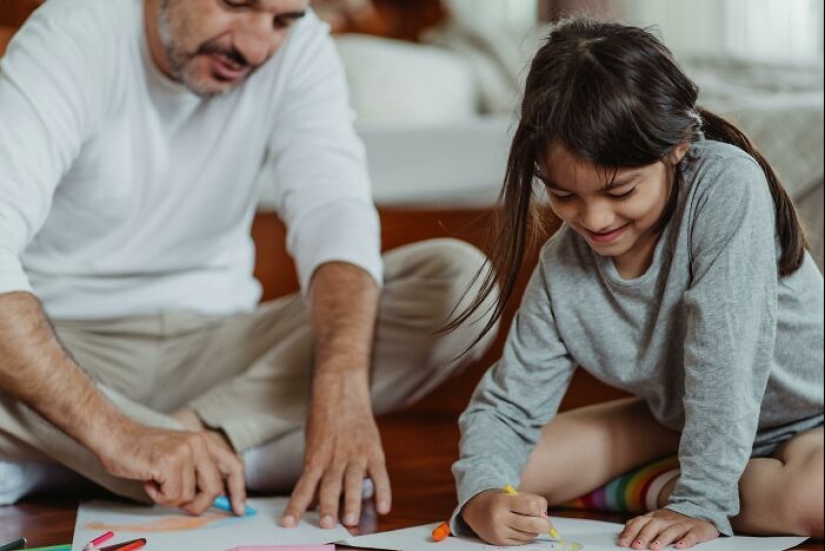 Crayola abre archivos de 1000 dibujos infantiles para recordarles a los ahora adultos sobre la creatividad