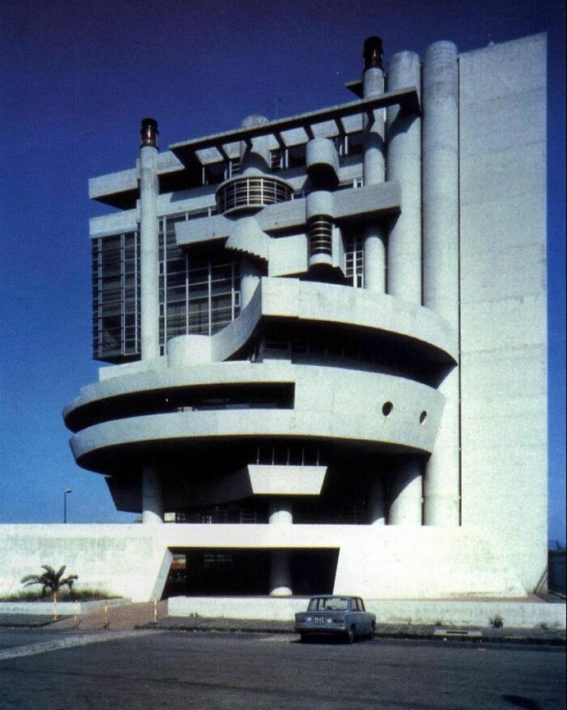 Diez fotografías que resumen perfectamente la arquitectura brutalista, como se comparte en esta página en línea