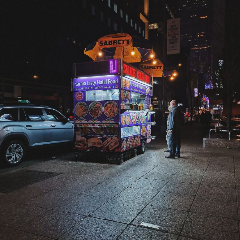 Discover Familiar Buildings In 10 New York City Night Photos By These Photographers