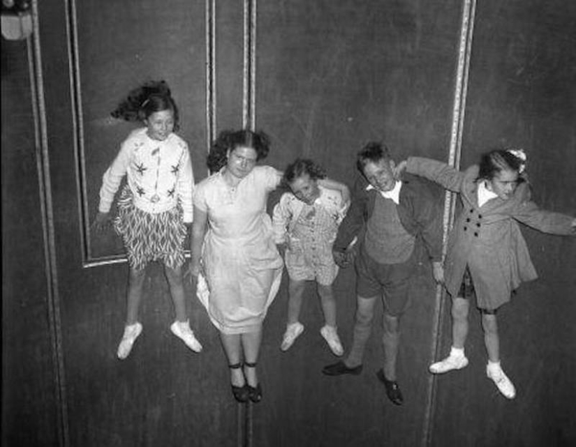 El alucinante "Rotor" es una atracción giratoria de los años 50 para los más desesperados El alucinante "Rotor" es una atracción giratoria de los años 50 para los más desesperados