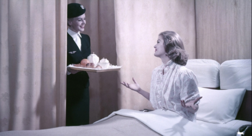 El desayuno en la cama: ¿cómo fue la primera clase de Air France de la aerolínea en 1957 El desayuno en la cama: ¿cómo fue la primera clase de Air France de la aerolínea en 1957