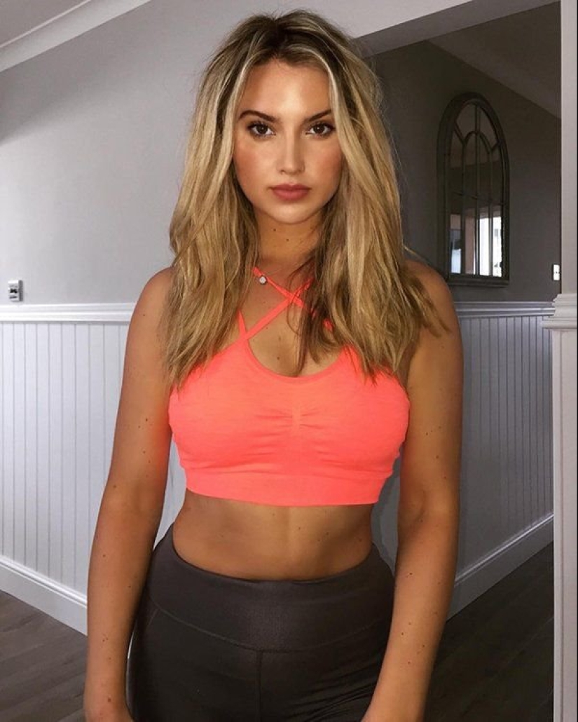 En el campo de Golf de algunas belleza, o se parece a una rubia sexy Lucy Robson En el campo de Golf de algunas belleza, o se parece a una rubia sexy Lucy Robson