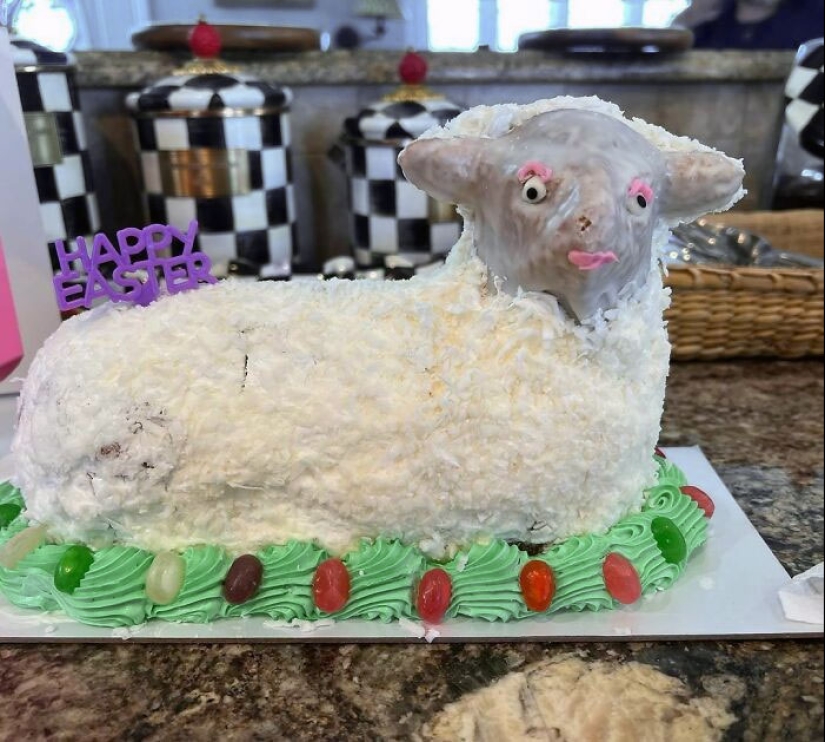 “Es mejor comer ese pastel antes de que te coma a ti”: 12 pasteles hilarantemente malos