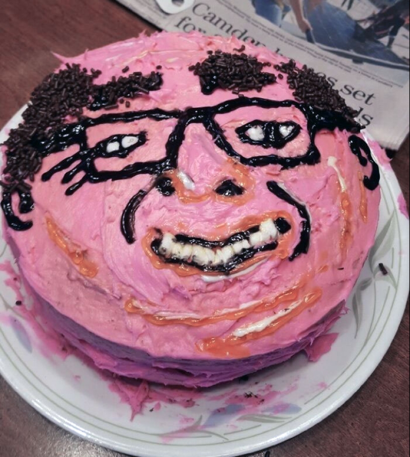 “Es mejor comer ese pastel antes de que te coma a ti”: 12 pasteles hilarantemente malos