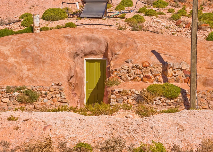Exiles of the Sun: about the town of Coober Pedy, where people live underground Exiles of the Sun: about the town of Coober Pedy, where people live underground