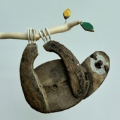 Fascinantes esculturas de animales hechas de madera a la deriva, de Kirsty Elson