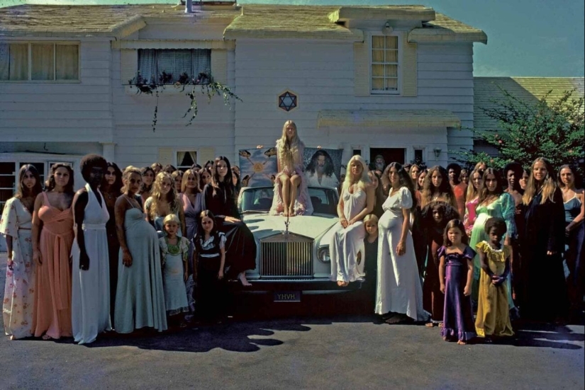 Father Yod and his "Family": the amazing story of an American cult Father Yod and his "Family": the amazing story of an American cult