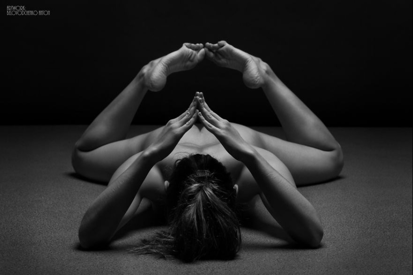 Figures of Nude bodies from Anton Belovodchenko