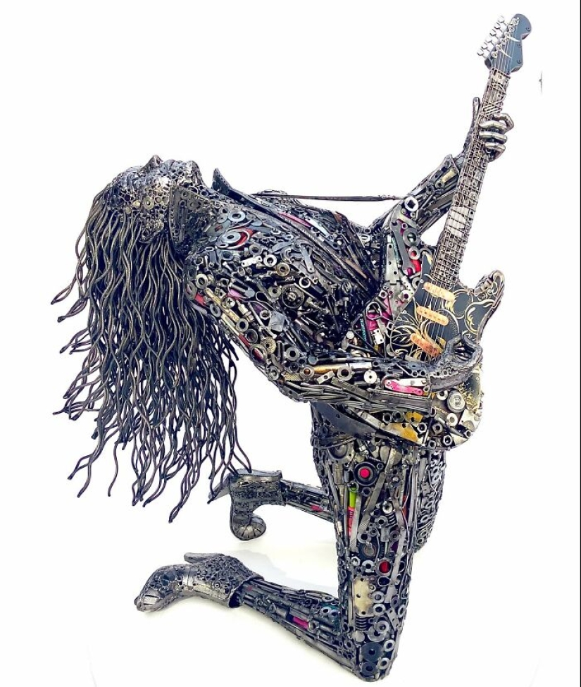 From Scrap To Sculptures: 15 Impressive Works Of Art Made By This Artist From Scrap To Sculptures: 15 Impressive Works Of Art Made By This Artist