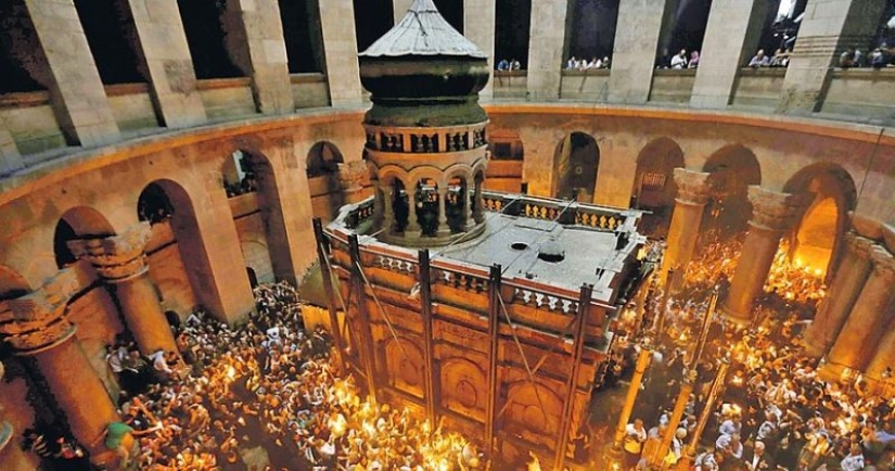 Fuego de la Santa Jerusalén: ¿milagro o engaño? Fuego de la Santa Jerusalén: ¿milagro o engaño?