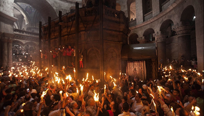 Fuego de la Santa Jerusalén: ¿milagro o engaño? Fuego de la Santa Jerusalén: ¿milagro o engaño?