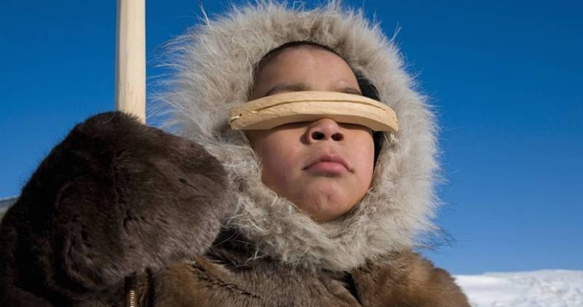 Gafas de nieve de los pueblos del Norte, conocidas desde hace varios miles de años Gafas de nieve de los pueblos del Norte, conocidas desde hace varios miles de años