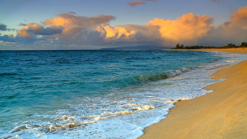 Gulpiyuri and 15 of the most unusual beaches of the world