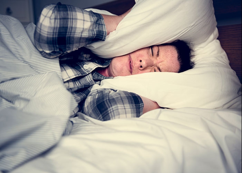 “He Finally Learned His Lesson”: 10 People Share Stories About Loud Neighbors From Hell