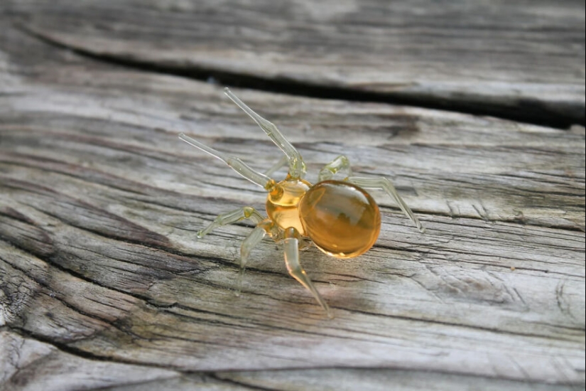 Hice figuras con vidrio de uranio Hice figuras con vidrio de uranio