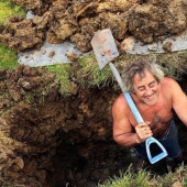 Historias de cementerios, o por qué se cavan tumbas de 2 metros de profundidad?