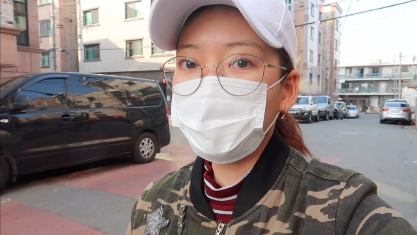 How Koreans take care of their health. It's effective, but a little weird How Koreans take care of their health. It's effective, but a little weird