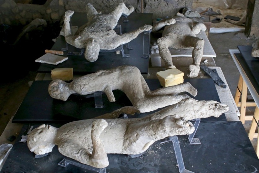 How the inhabitants of Pompeii died How the inhabitants of Pompeii died
