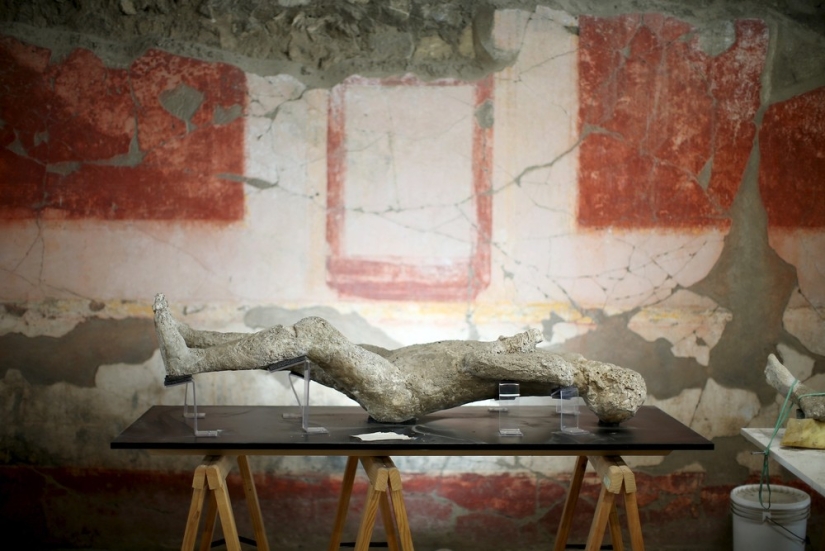 How the inhabitants of Pompeii died How the inhabitants of Pompeii died
