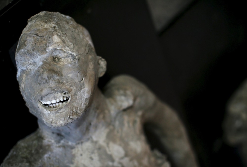 How the inhabitants of Pompeii died How the inhabitants of Pompeii died