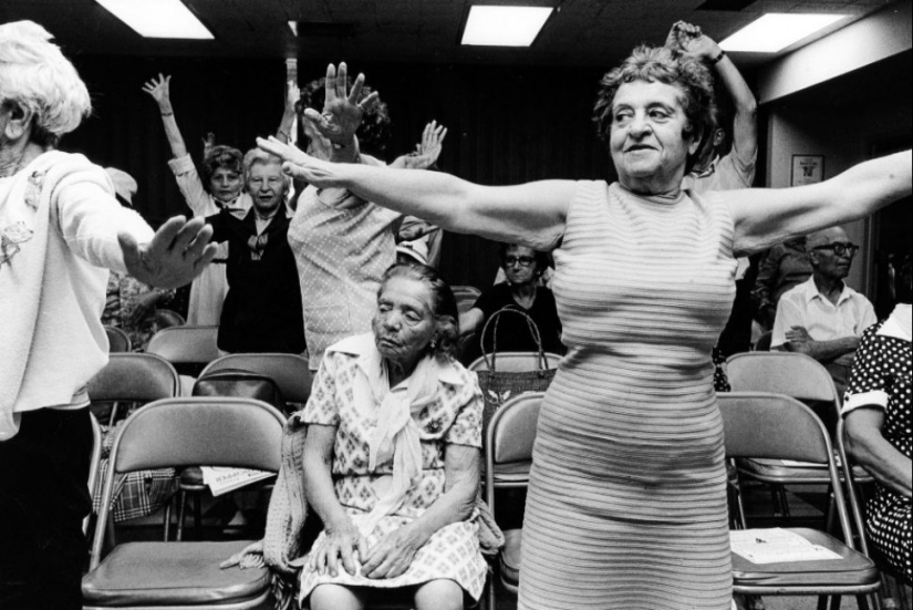 How the Old Men of Miami Beach's Jewish Community Partyed in the Early '80s How the Old Men of Miami Beach's Jewish Community Partyed in the Early '80s