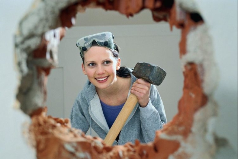 How to deal with noisy neighbors without breaking the law How to deal with noisy neighbors without breaking the law