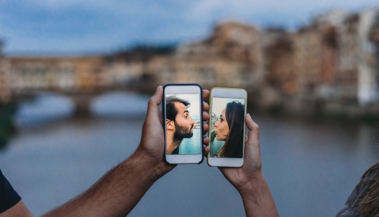 How to maintain a long-distance relationship? 8 tips from psychologists How to maintain a long-distance relationship? 8 tips from psychologists