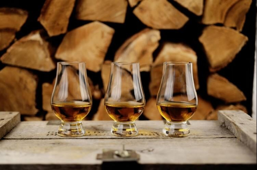 How to make whiskey from moonshine - proportions, recipes and tips How to make whiskey from moonshine - proportions, recipes and tips
