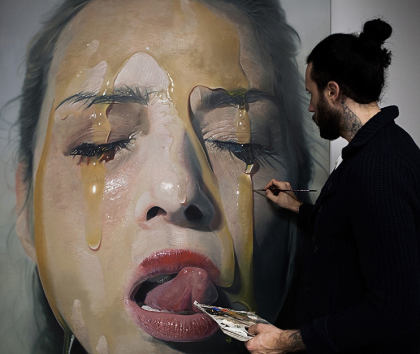 Hyperrealism in the paintings of Mike Dasras Hyperrealism in the paintings of Mike Dasras