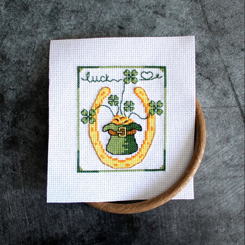 I Create Small And Simple Cross-Stitch Patterns I Create Small And Simple Cross-Stitch Patterns