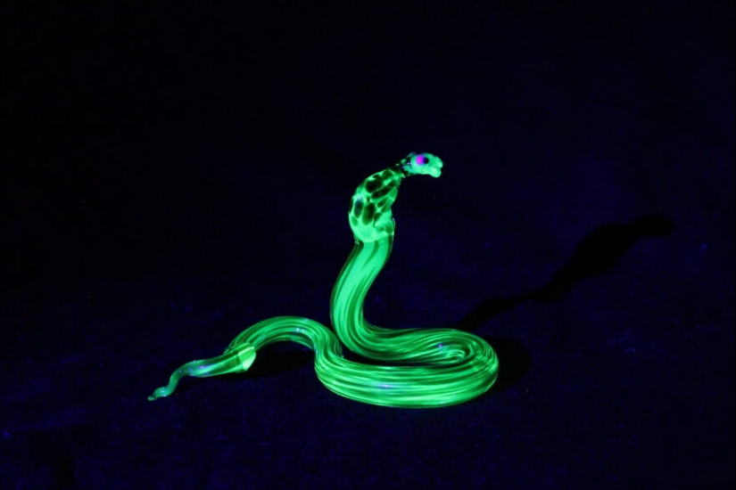 I Made Figurines Out Of Uranium Glass I Made Figurines Out Of Uranium Glass