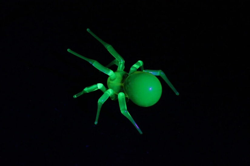 I Made Figurines Out Of Uranium Glass I Made Figurines Out Of Uranium Glass