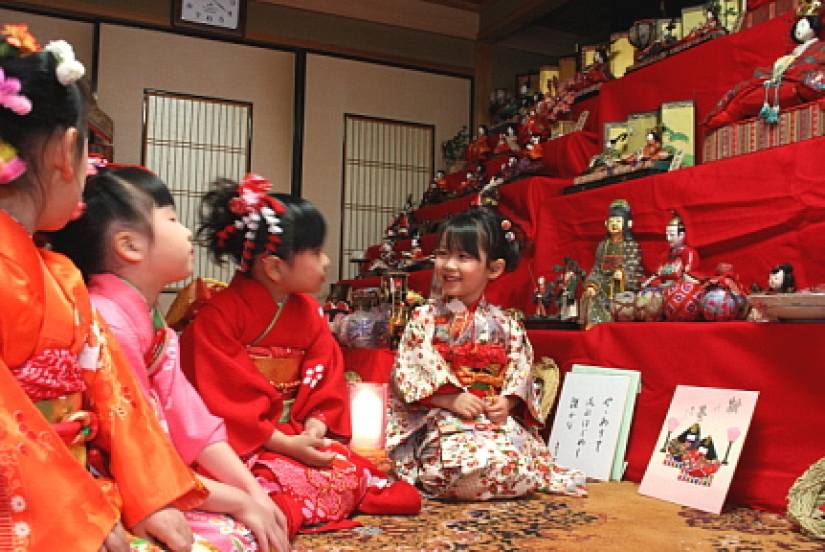 In Japan celebrate girls Hina Matsuri In Japan celebrate girls Hina Matsuri